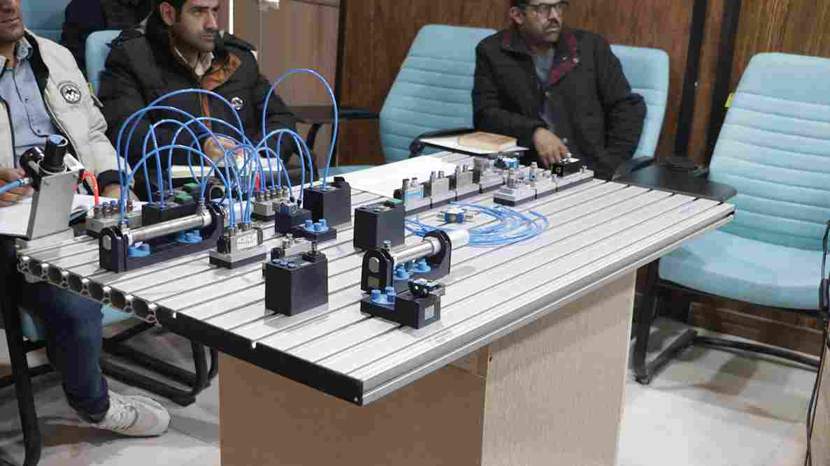 دوره‌ی آموزشی پنیوماتیک